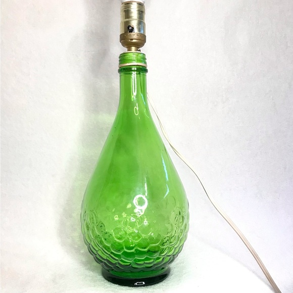 Vintage handmade repurposed glass bottle table lamp green grape half gallon - Picture 2 of 9